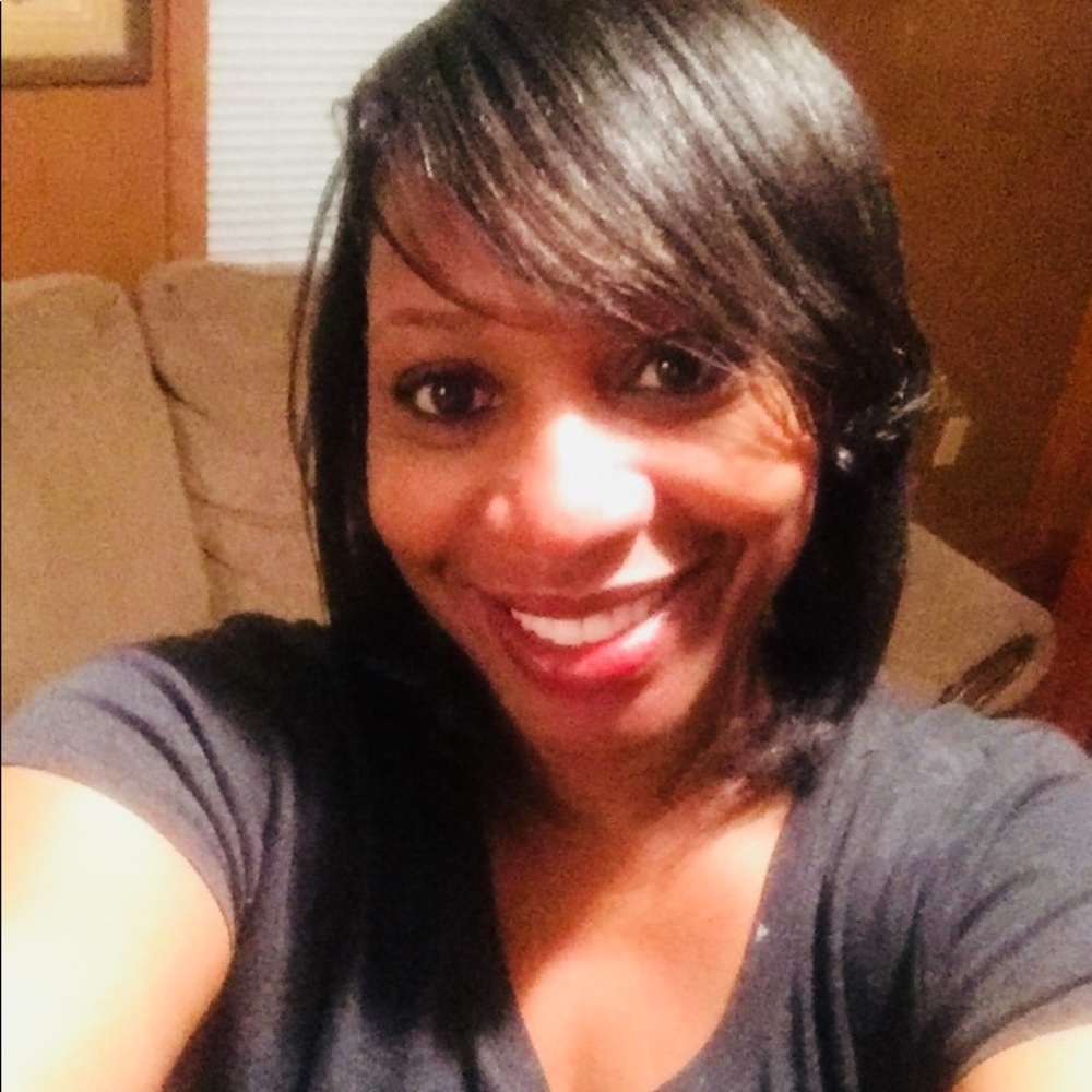 Meet your Posher, Rosalyn